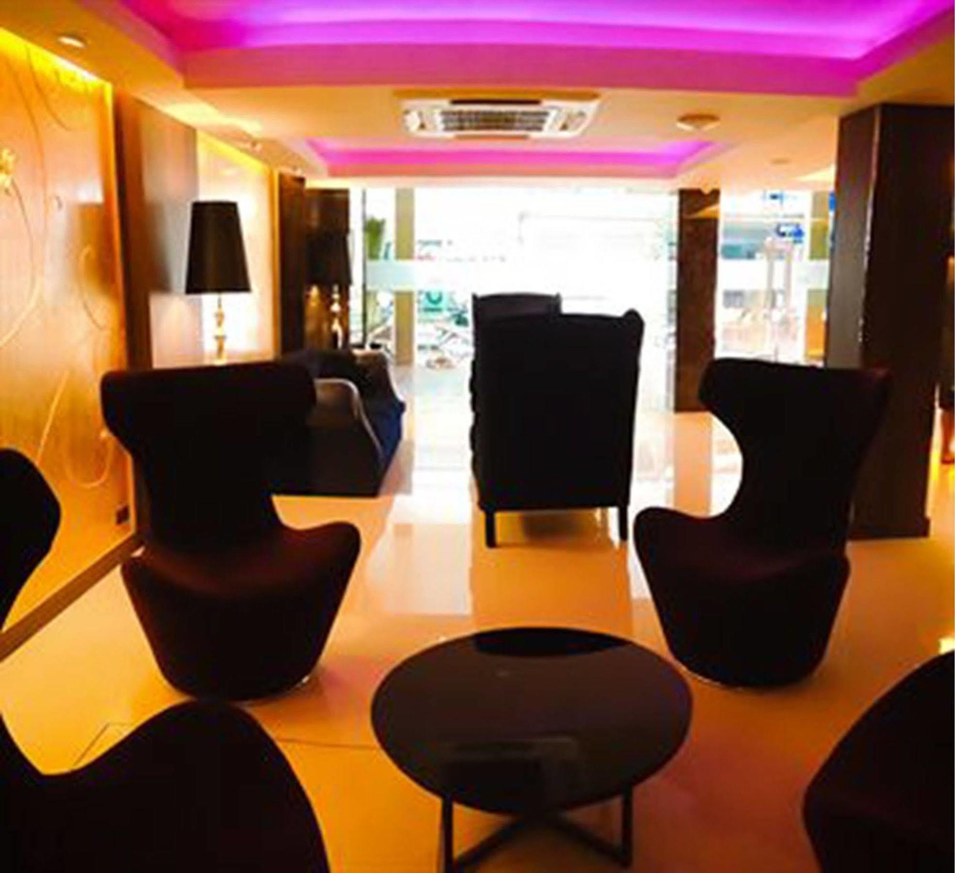 Icheck Inn Nana By Aspira Bangkok Extérieur photo